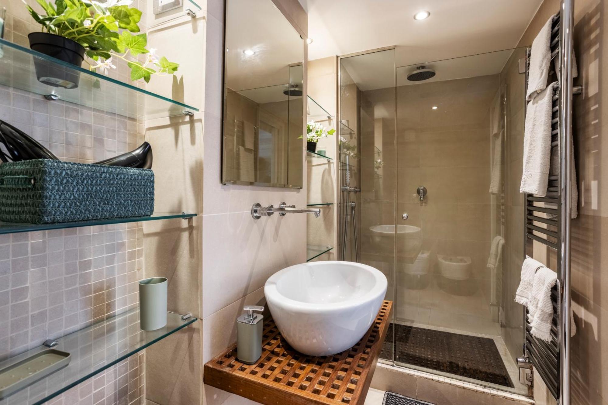 Appartamento Your Nest With Wooden Ceilings In Monti *